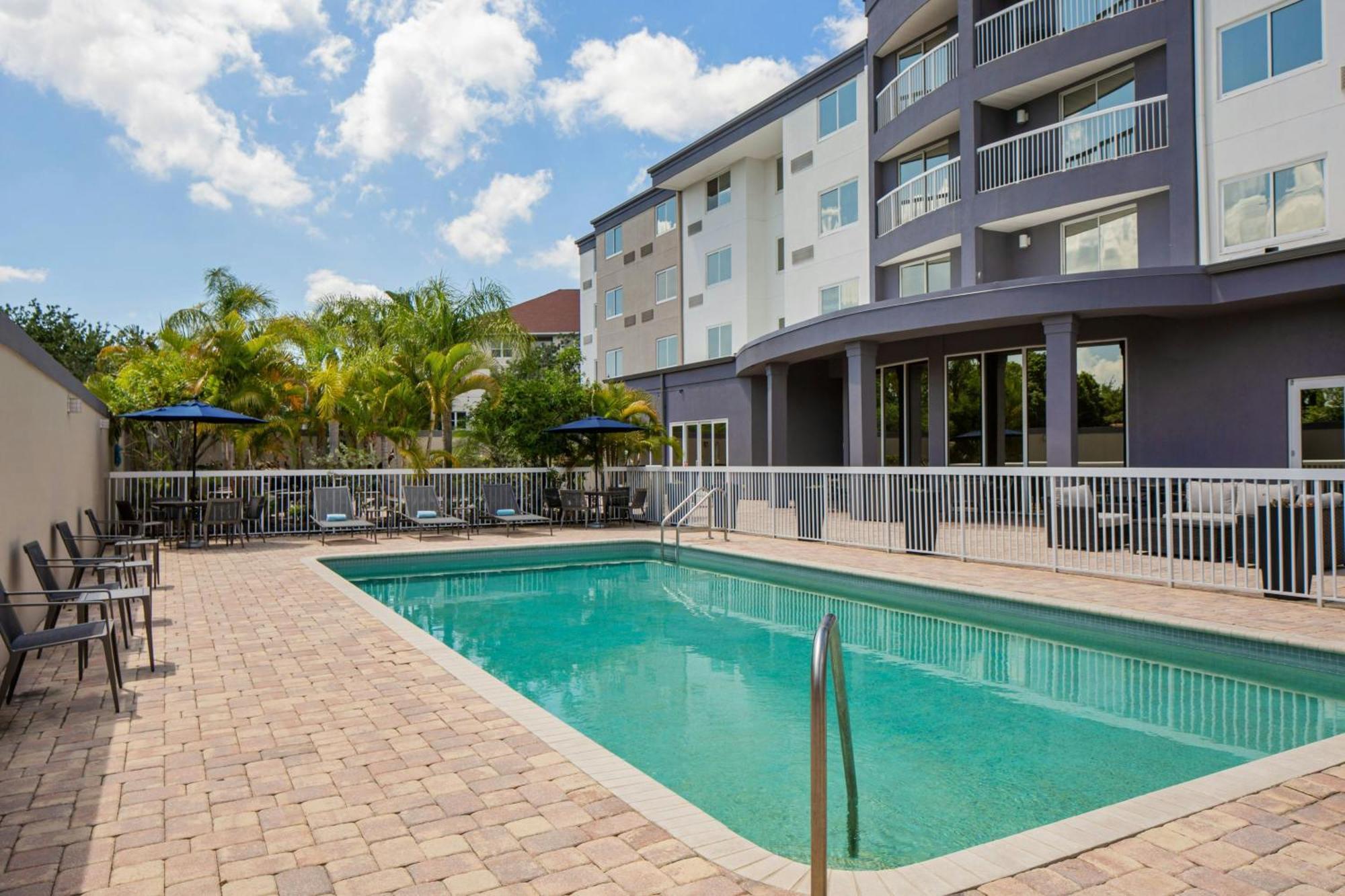Courtyard Tampa Oldsmar Hotel Ngoại thất bức ảnh